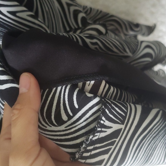 Della Spiga weekend waterfall black and white spiral graphic skirt cottagecore m - Picture 5 of 8